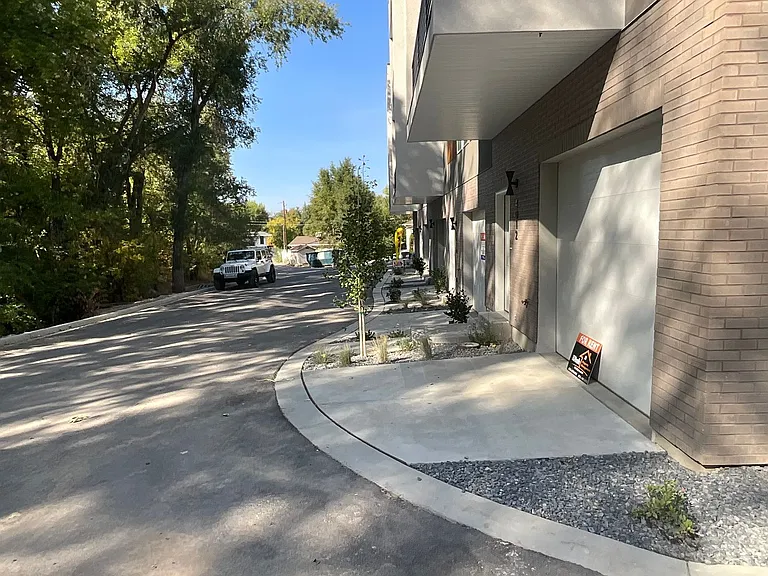 4012 S Burch Creek Way — Photo 2