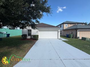 2661 Whispering Trails Dr, Winter Haven, FL 33884