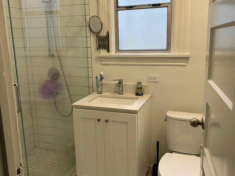 1678 Grove St #5 — Photo 9