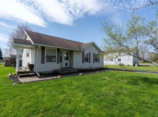 4 Hillside Dr, Wayland, NY 14572