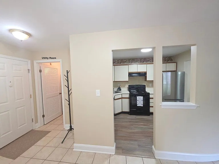 2708 Ridgefield Ct — Photo 7