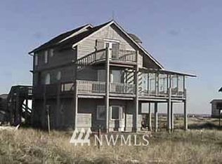 415 Riviera Ave SW, Ocean Shores, WA 98569