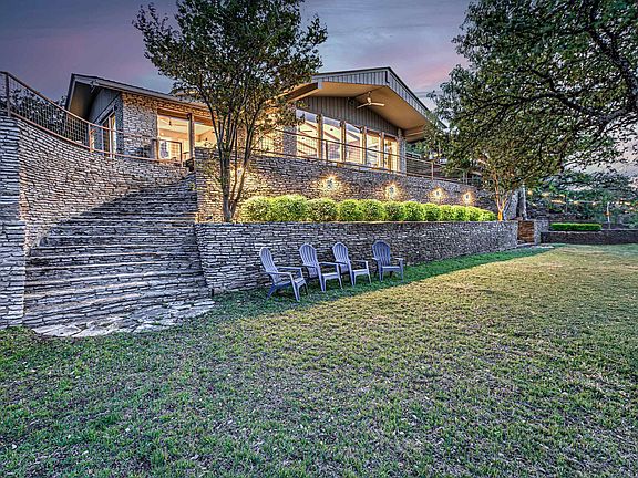 3rd image of 810 Morgan Creek Drive