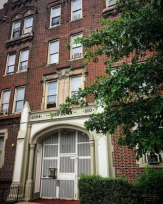 Rented by Lang Realty LLC | media 23