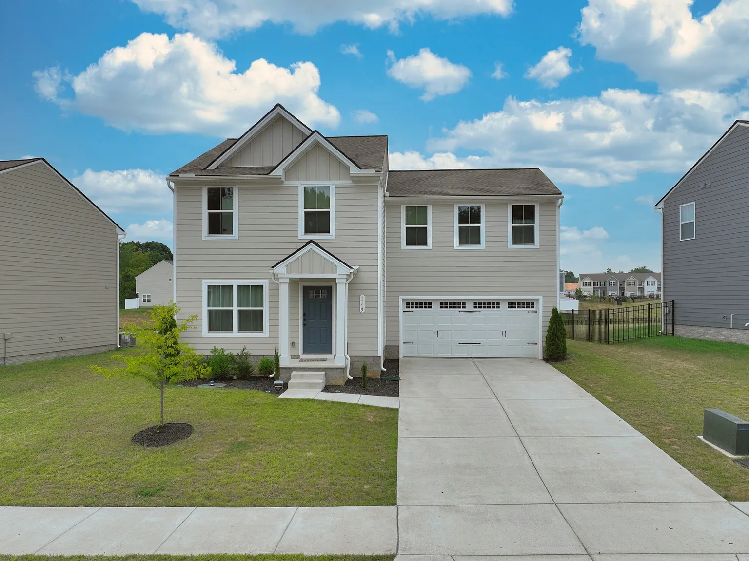 4 bed, 2.5 bath, 1680 sqft, $2,395 — Photo 1