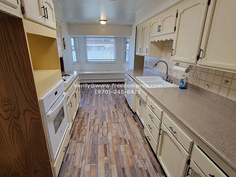 595 Starlight Dr — Photo 6