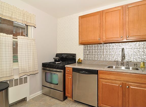 5th image of 26 Dehaven Dr APT 1D
