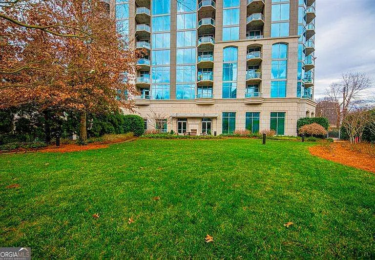 2795 Peachtree Rd NE #1909 — Photo 57