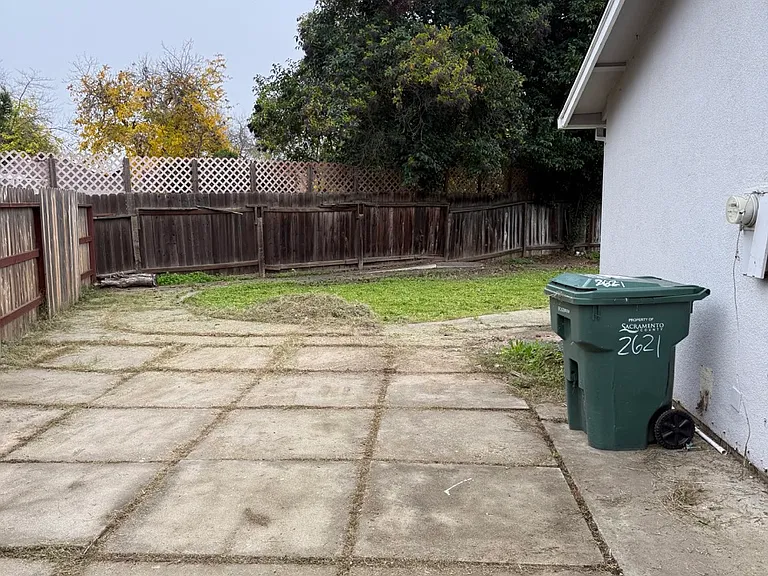 2621 Shad Ct — Photo 22