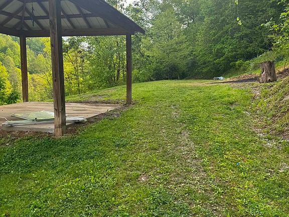 3rd image of 94 Edgewood Dr