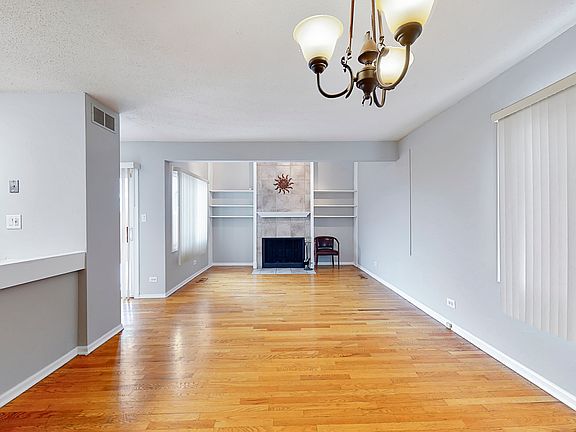 2nd image of 7587 Hearth Dr