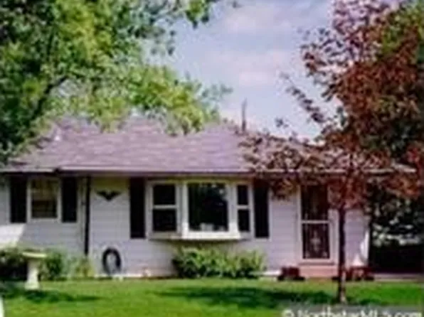 11061 Wren St NW, Coon Rapids, MN 55433