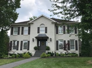 2111 Londonderry Dr, Murfreesboro, TN 37129