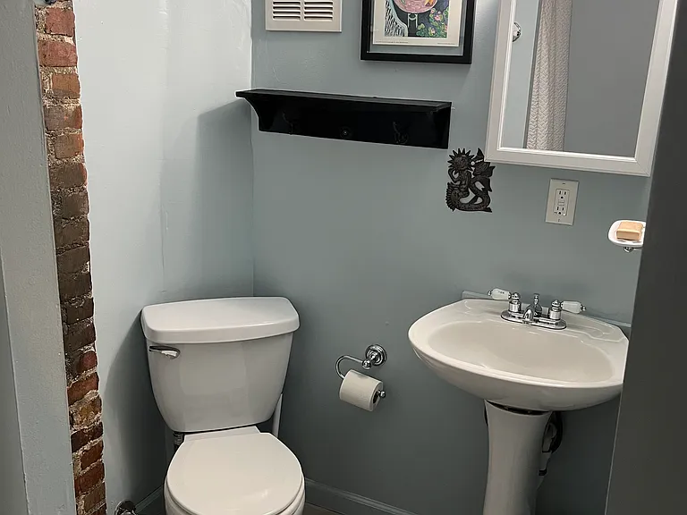 32 Balm Grove Ave #B — Photo 11
