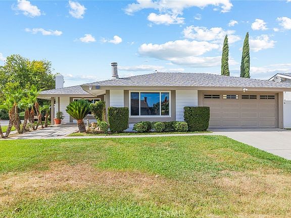 3rd image of 10389 Brookway Pl