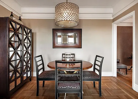 Sold by Warburg | media 3