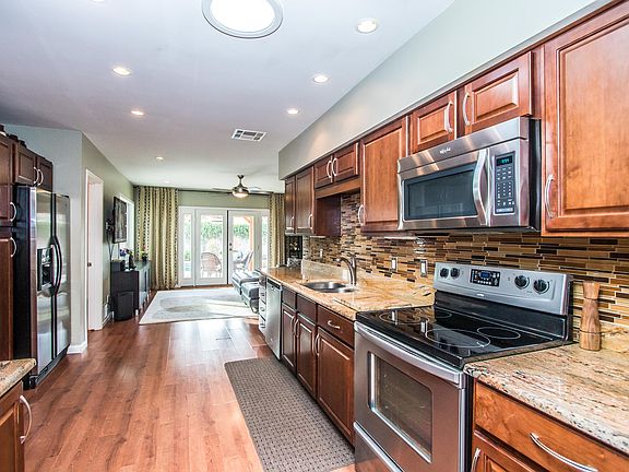 3rd image of 6737 E Palm Ln