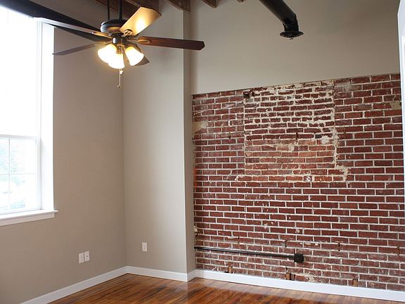 5th image of 2309 E Philadelphia St #5