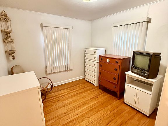 4th image of 145 Sargeant Ave #1