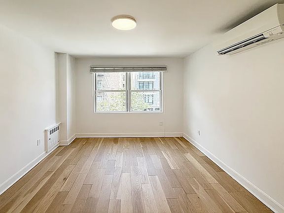 3rd image of 31-20 30th St #2