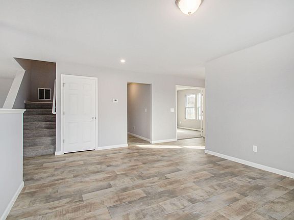 5th image of 3122 Wren Spike Dr SW