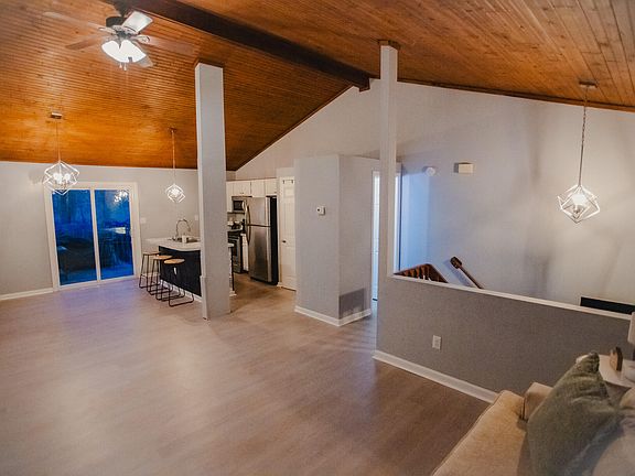 5th image of 1372 Hartland Woods Way