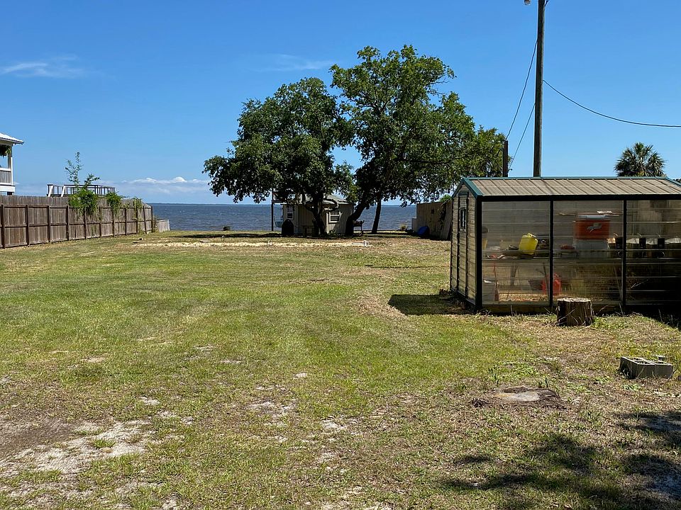 1st image of 282 Bayshore Dr