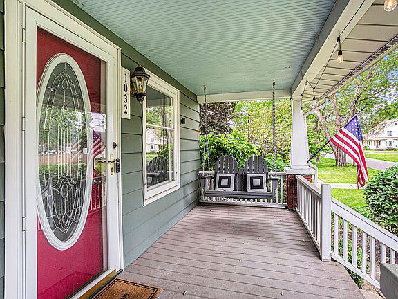 5th image of 1032 Parkhurst Ave NW