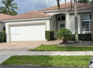 5423 NW 109th Ct, Doral, FL 33178