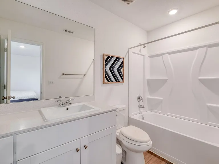 2516 Carpathian Cv — Photo 16