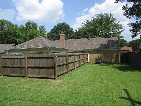 5th image of 7193 Oak Chase Ln