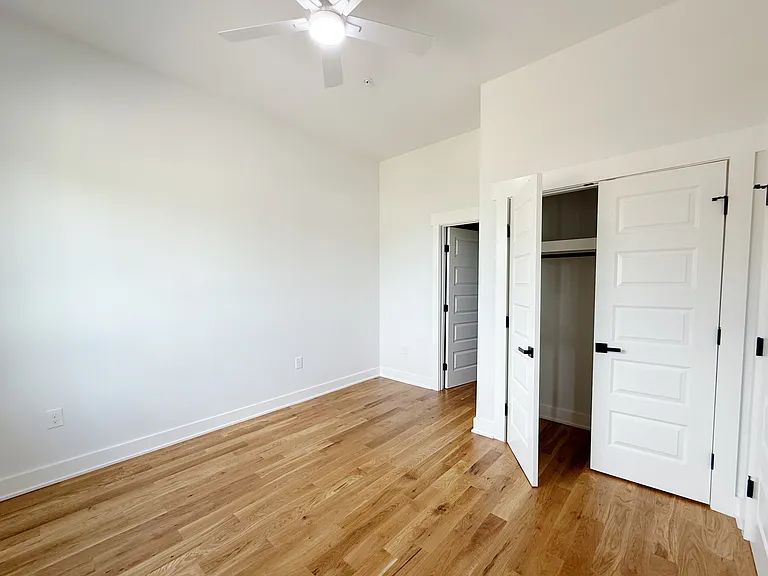 720 Castle St #303 — Photo 10