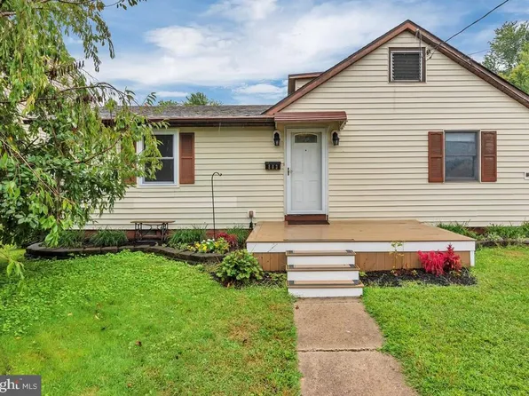 803 Rambler Ave, Runnemede, NJ 08078