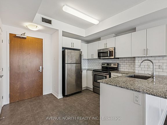 4th image of 242 Rideau St #2604