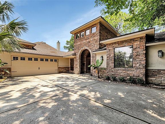 5th image of 1042 Shorewood Drive