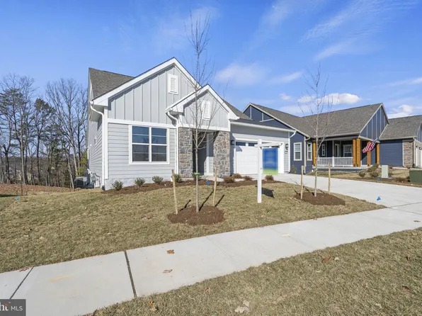 110 Yellow Birch Ct, Lake Frederick, VA 22630
