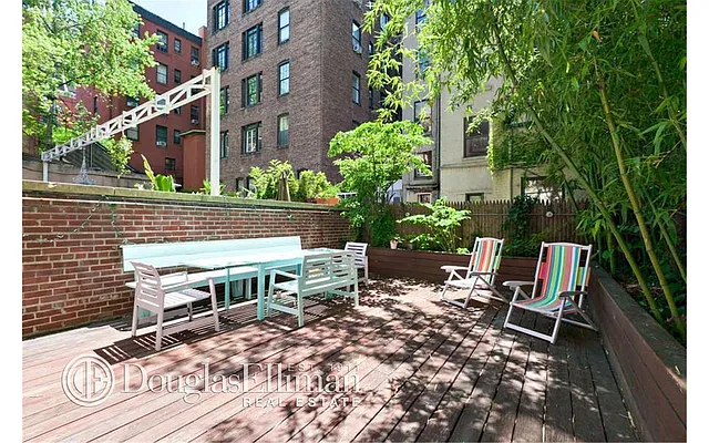 Rented by Douglas Elliman | media 37