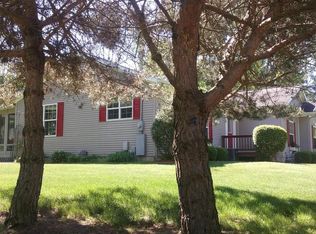 7927 Schroeder St, Onekama, MI 49675