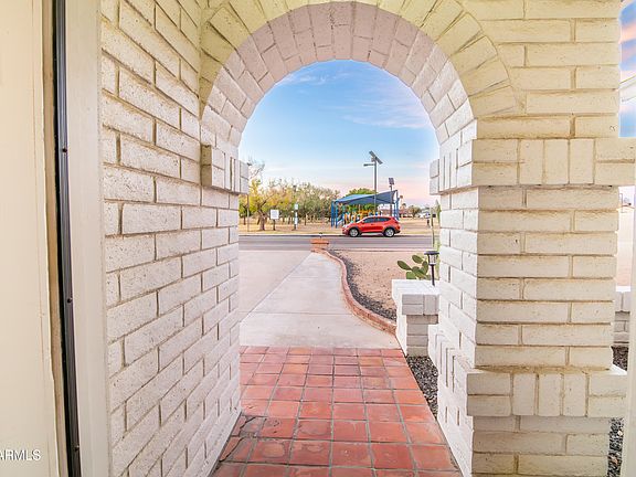 5th image of 6219 W CHOLLA Street