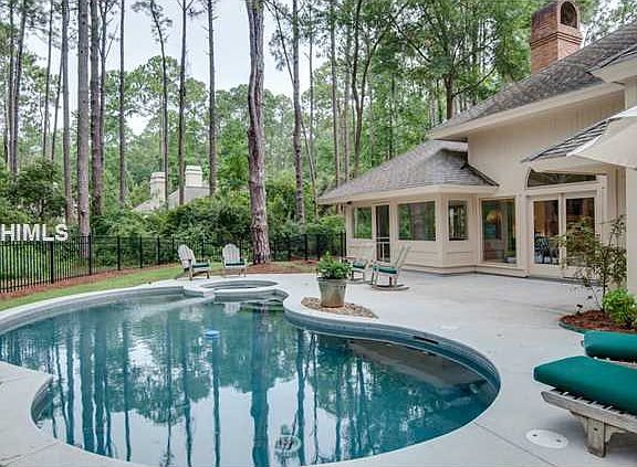 3rd image of 22 Hickory Forest Dr