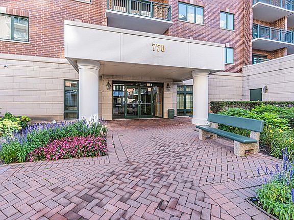 2nd image of 770 Pearson St #2-703