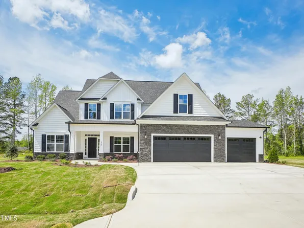 38 Hewitt Woods Dr, Clayton, NC 27527