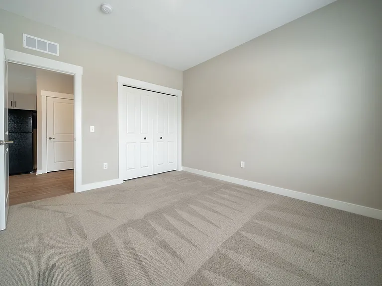 13-web-or-mls-2111-heyboer-dr_12102024