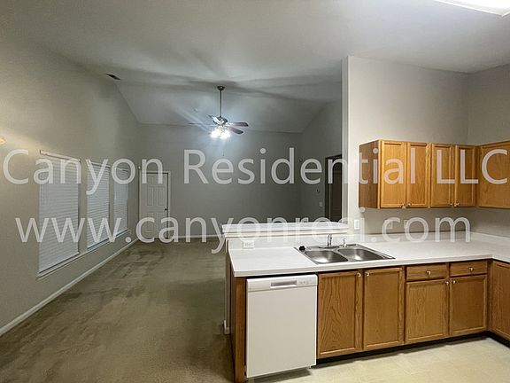5th image of 3880 Thornaby Cir