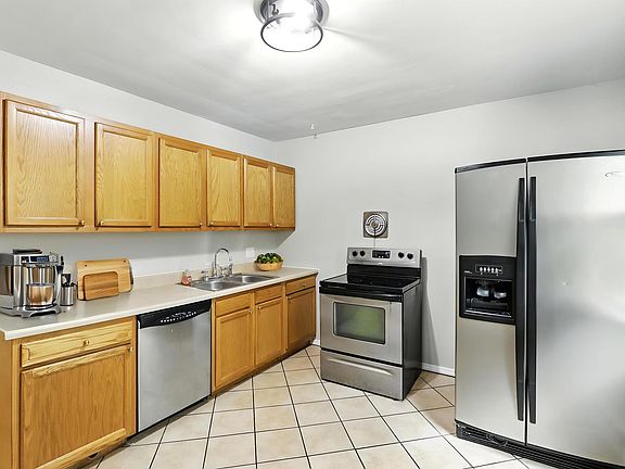 3rd image of 1722 N Way #Bendc4