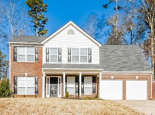 8165 Sterling Lakes Dr, Covington, GA 30014