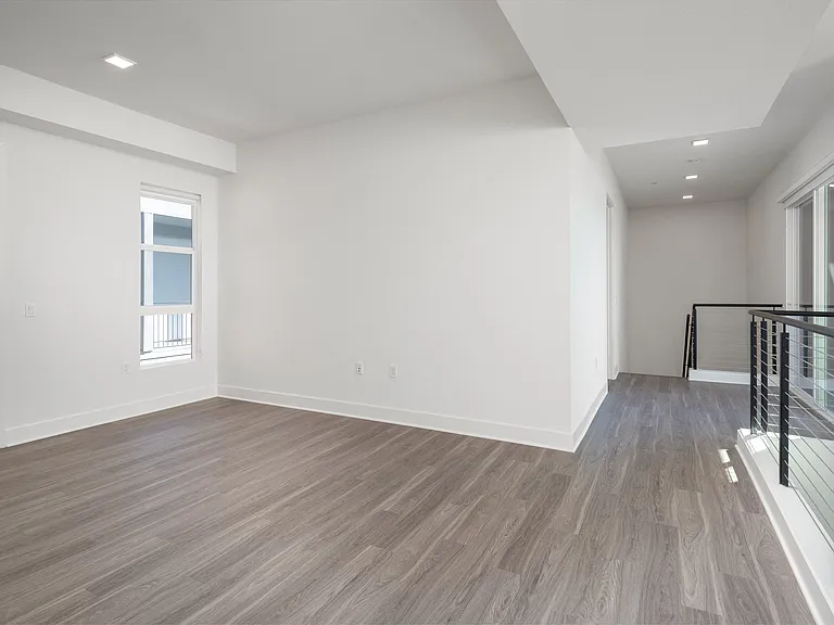 Upstairs Entry / Hallway | Penthouse B FOUR