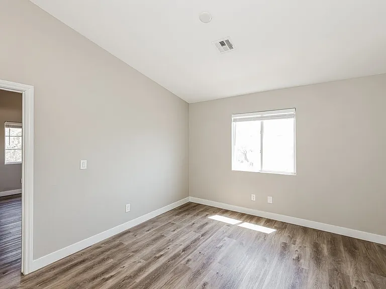 3010 Sunrise Bay Ave — Photo 14