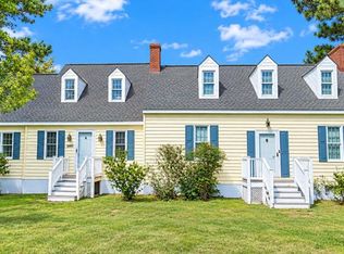 35257 Cats Point Ln, Quinby, VA 23423
