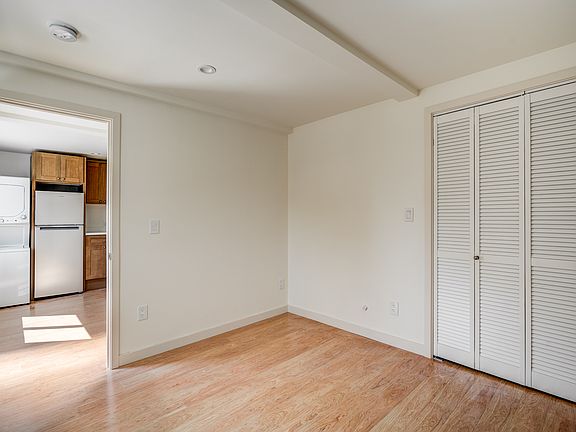 5th image of 811 Kodak Dr #1/8